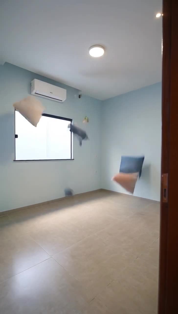 Quarto sendo mobiliado com IA